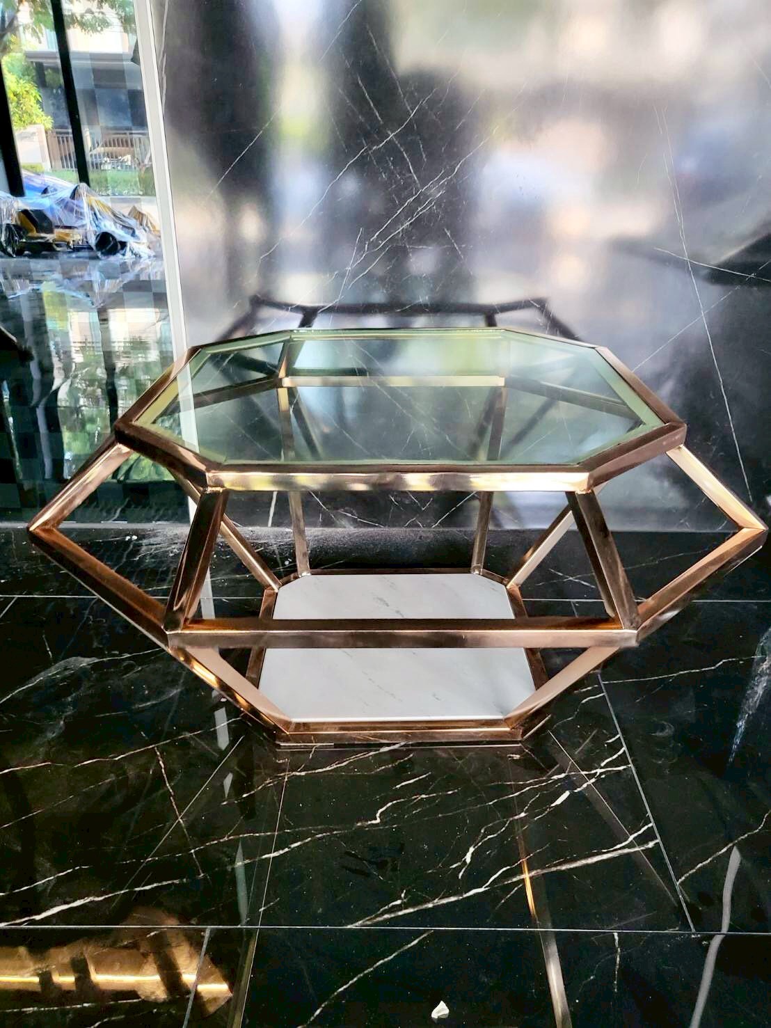 stainless-steel-table